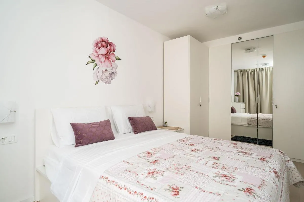 Image 1 of Apartment NAVA – new and spacious gem – FREE PARKING