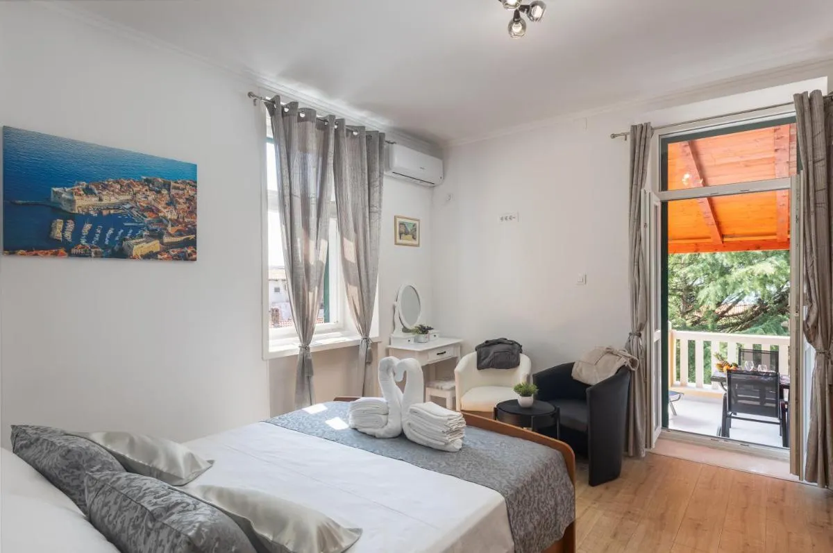 Image 2 of Apartment Porat