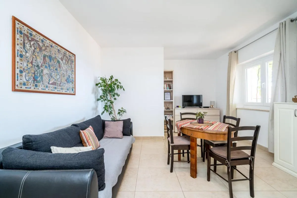 Image 4 of Apartment Rose 1