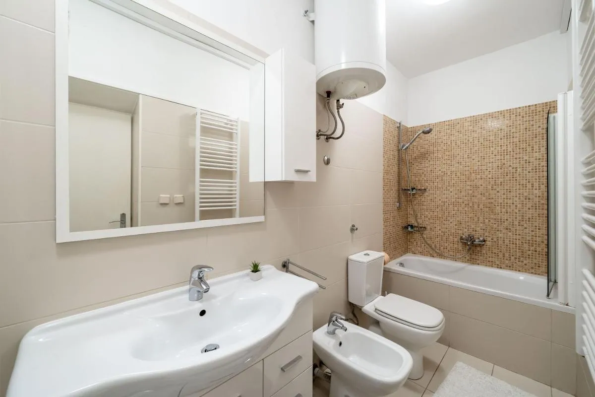 Image 2 of Apartment Rose 1