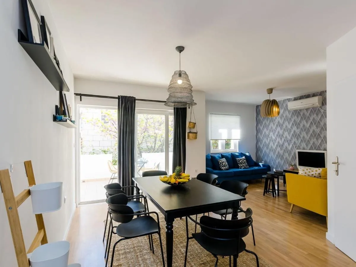Image 3 of Apartment Sea Shell – Triplex Three-Bedroom Apartment with Terrace
