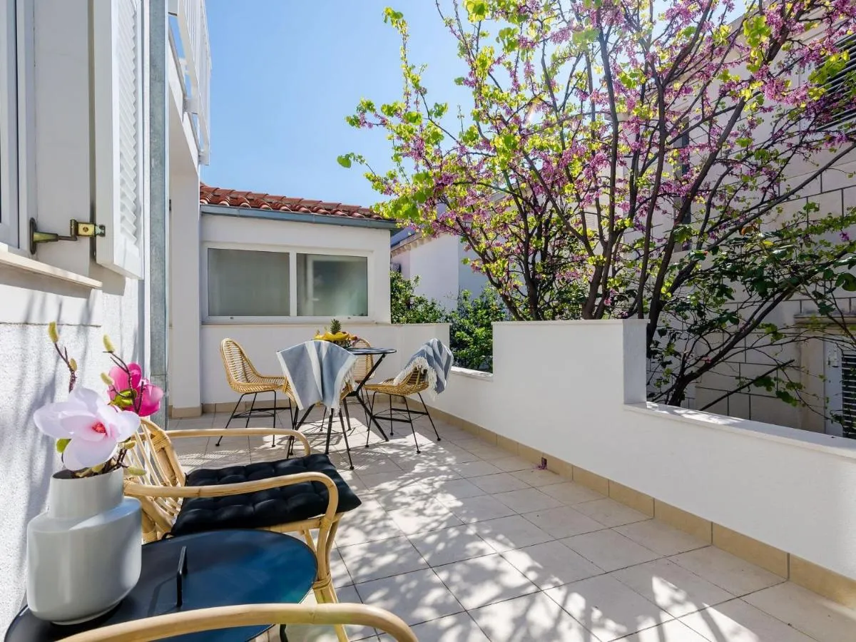 Image 4 of Apartment Sea Shell – Triplex Three-Bedroom Apartment with Terrace