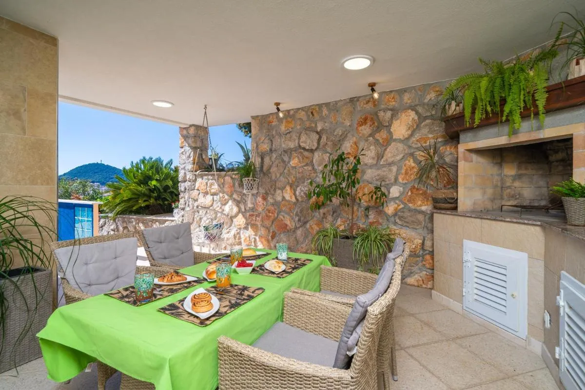 Image 3 of Apartment Terrace, View & Barbecue