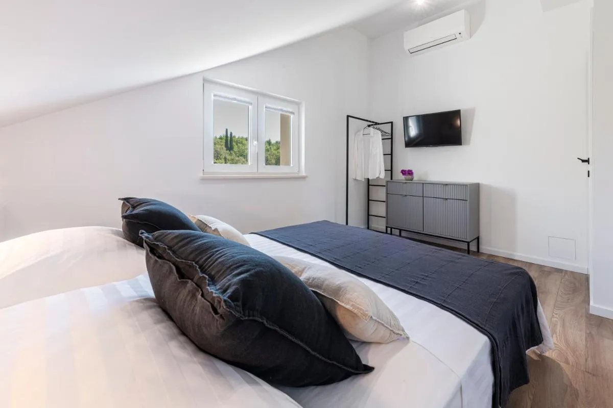 Image 1 of Apartment Val