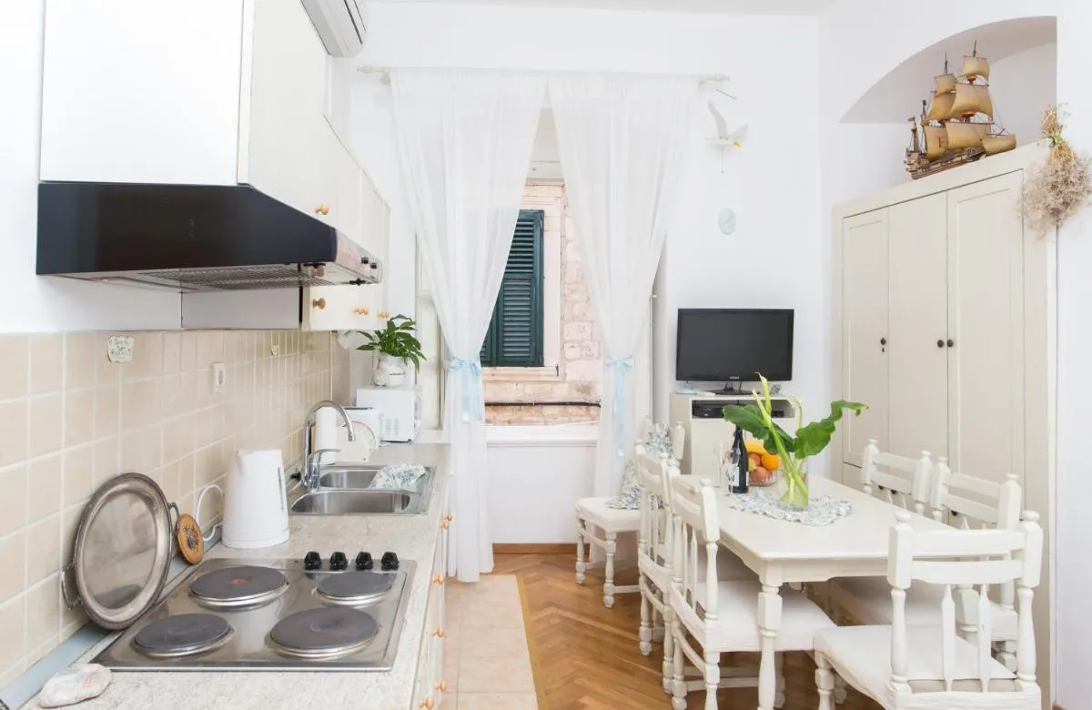 Image 3 of Apartments Adriana Flora