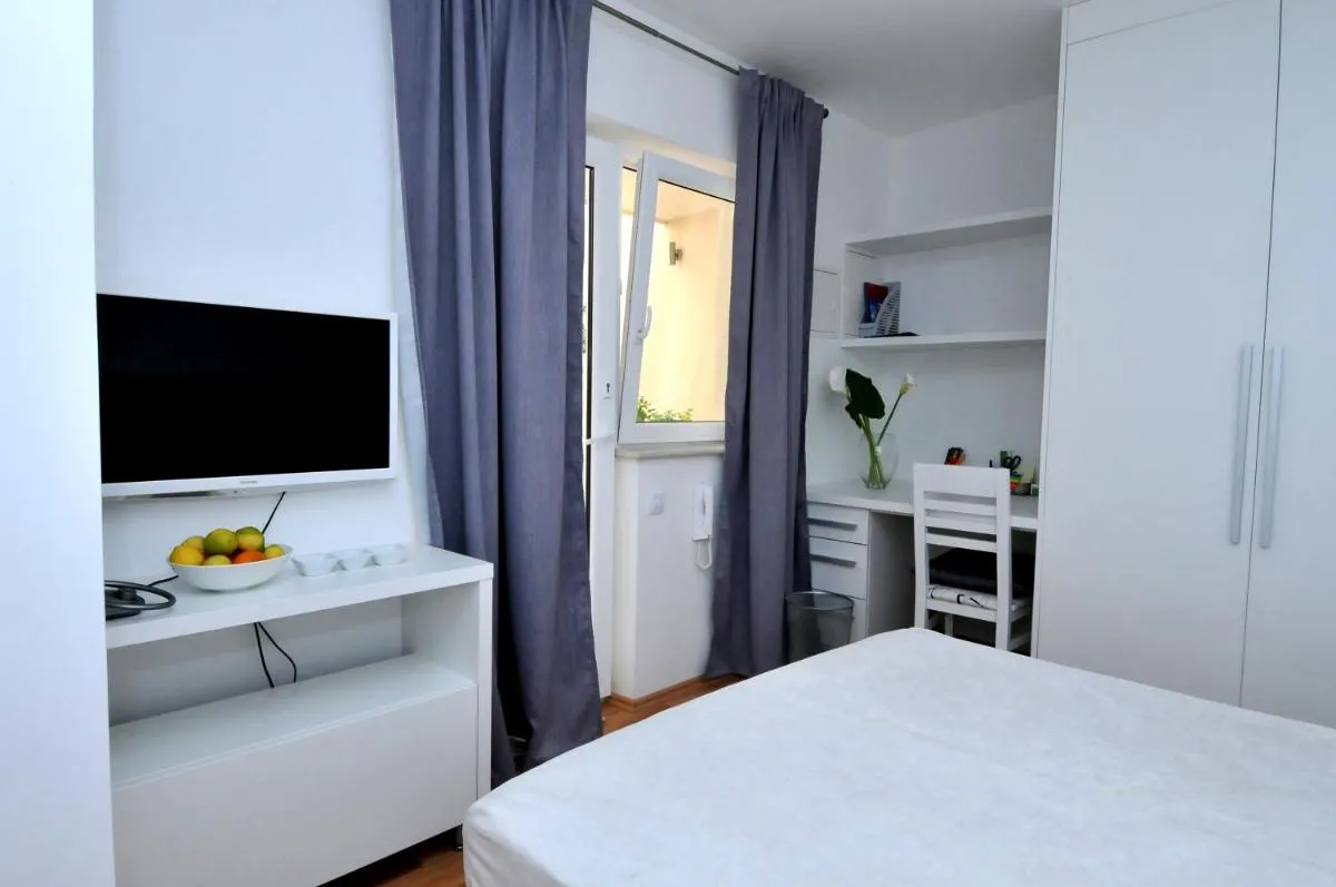 Image 4 of Apartments Annette