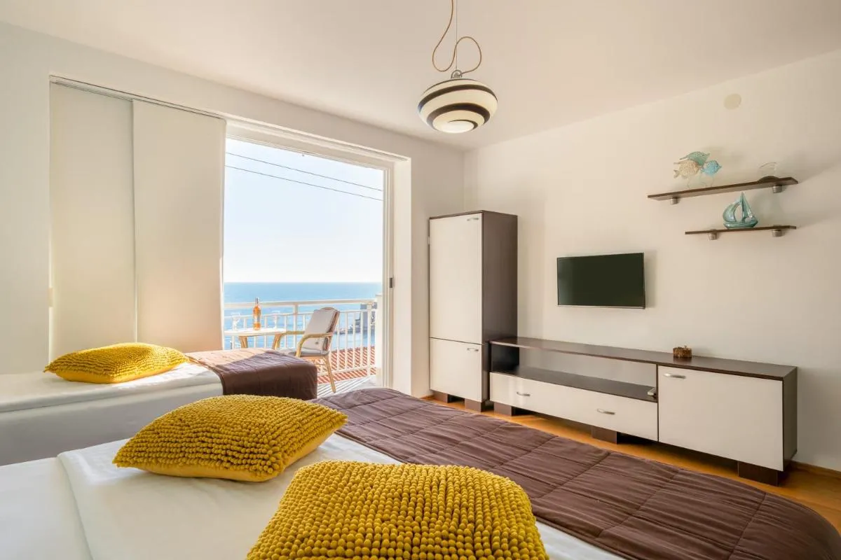 Image 5 of Apartments Banje Beach