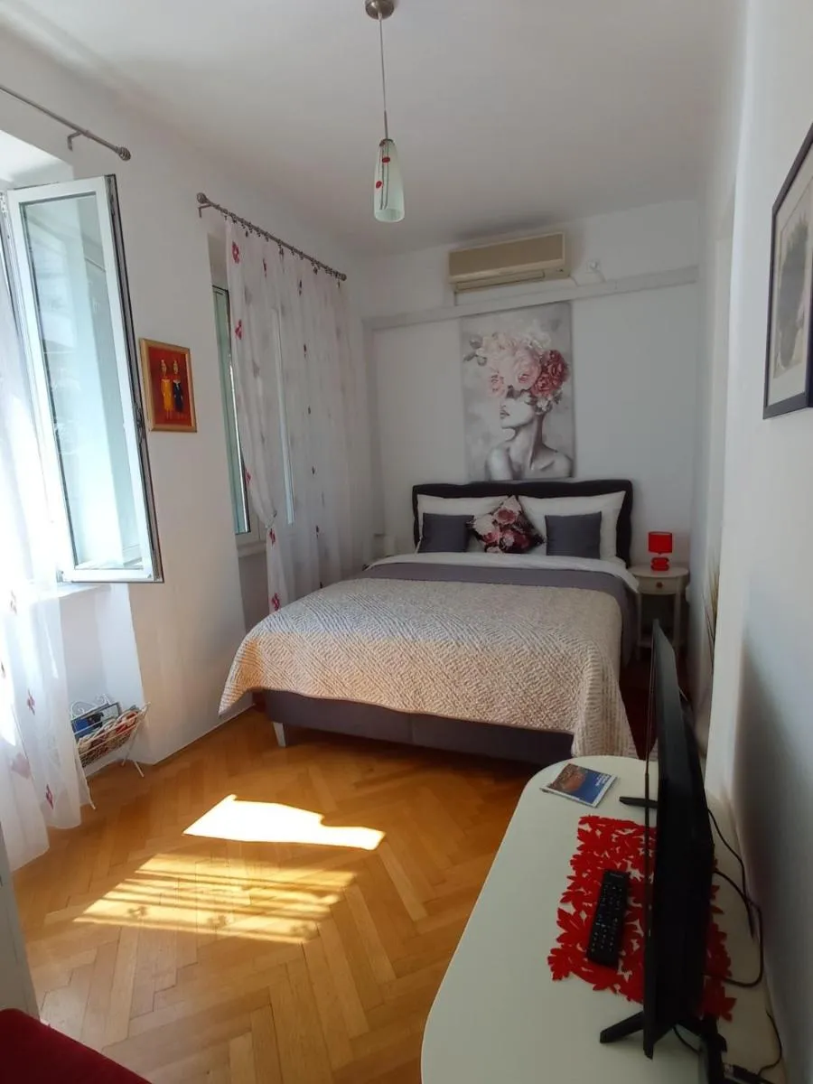 Image 3 of Apartments Eldin