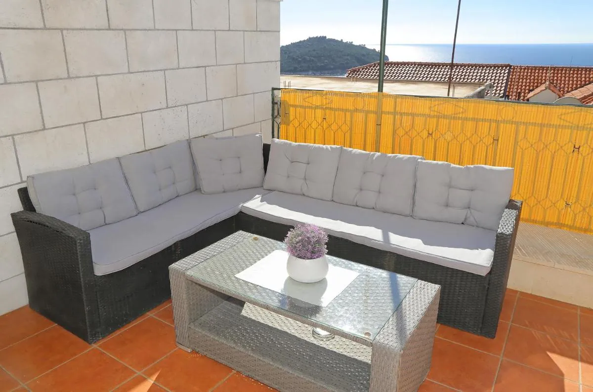 Image 2 of Apartments Isabora