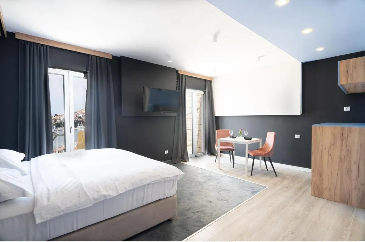 Image 3 of Apartments Tayra