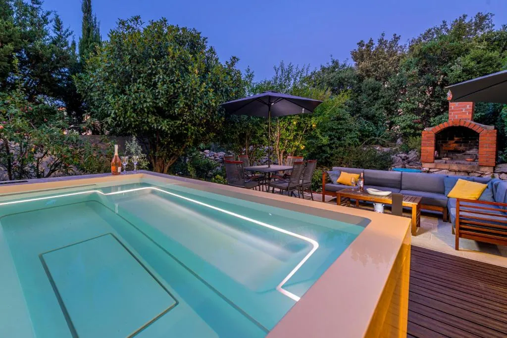 Image of Apartment with terrace and mini pool Green Gold