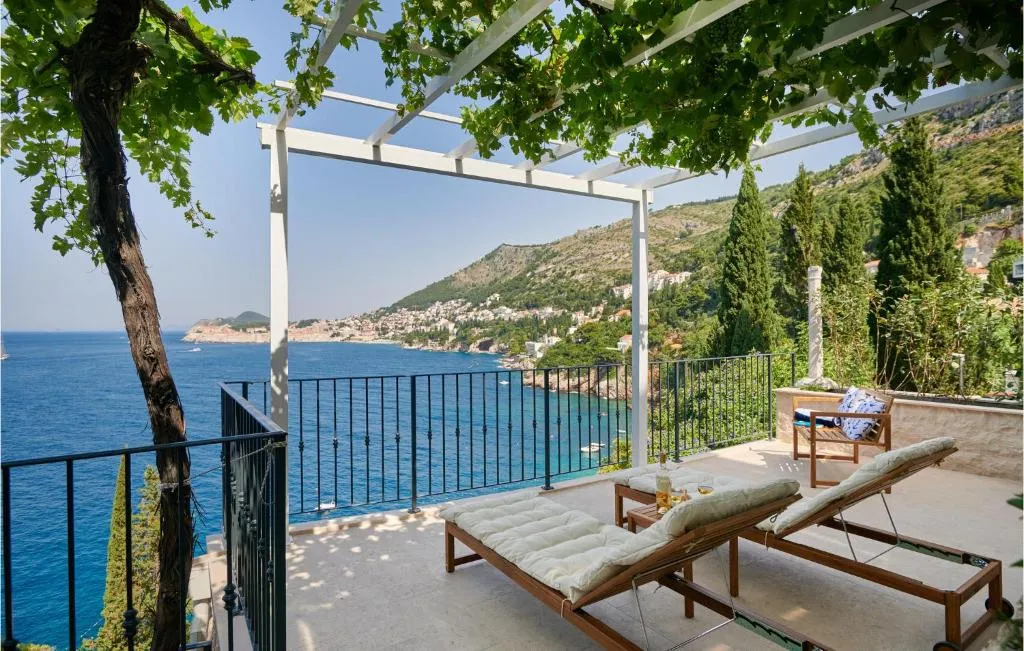 Image of Beach Front Apartment In Dubrovnik