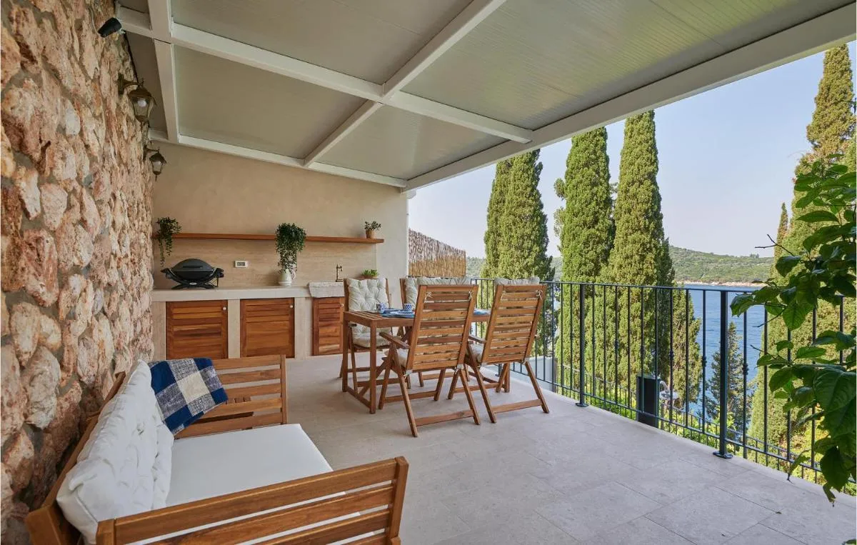 Image 6 of Beach Front Apartment In Dubrovnik