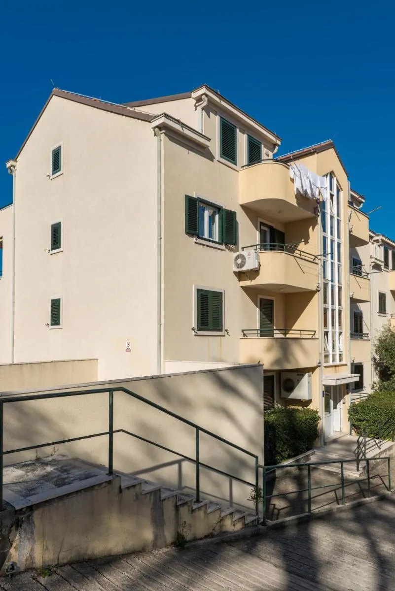 Image 5 of Blumarine Luxury Apartment