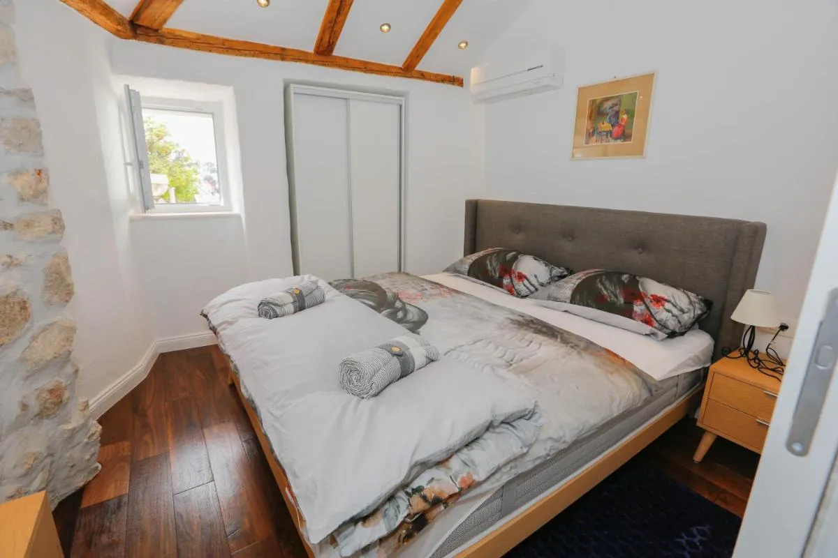 Image 6 of Castellum Apartments