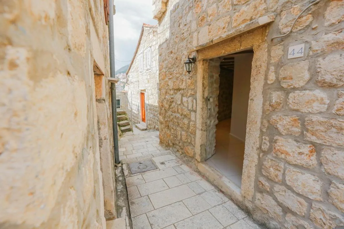 Image 5 of Castellum Apartments