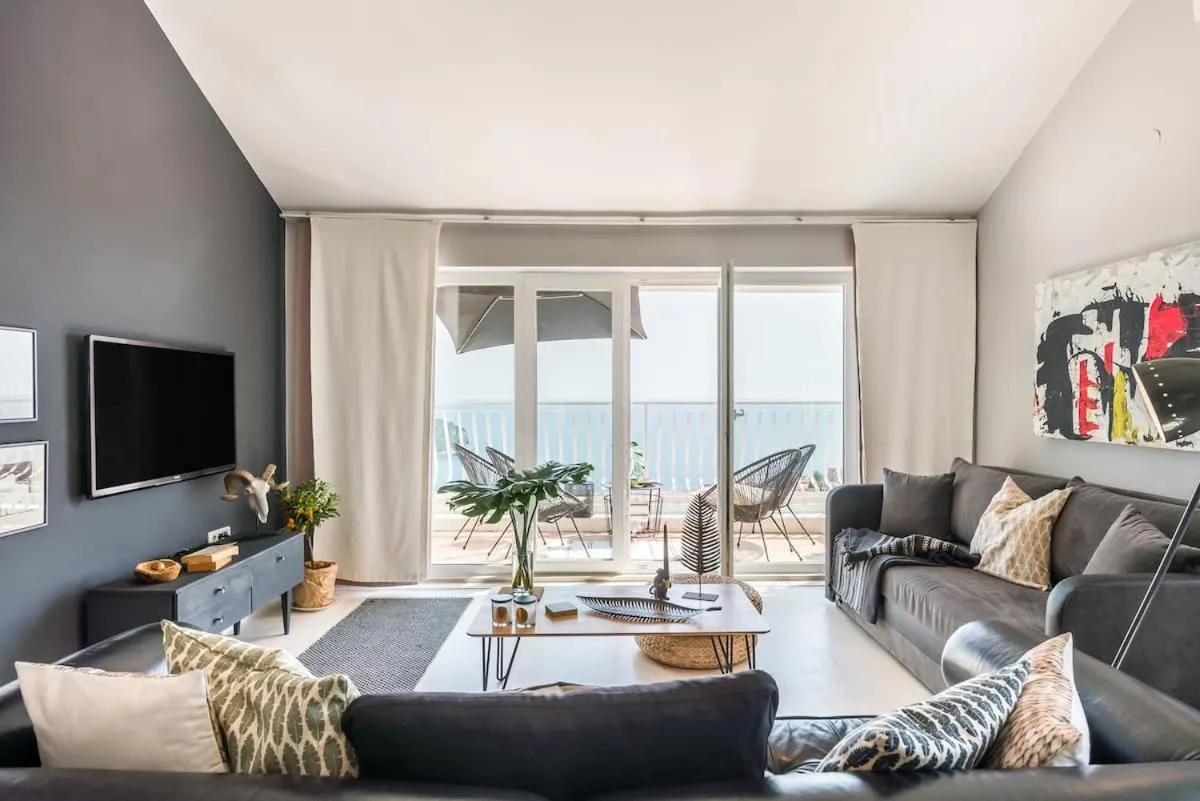 Image 5 of Cosy Loft w Private Pool & Patio
