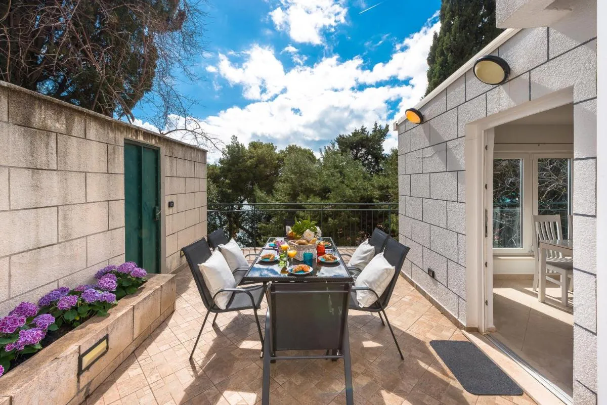 Image 5 of Dream Estate