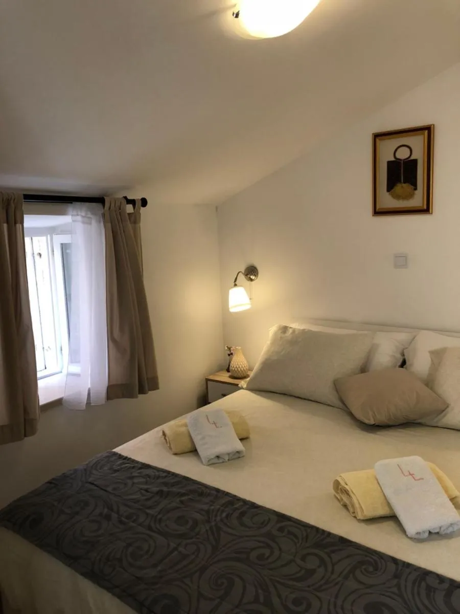 Image 6 of Elegant Apartment Leila