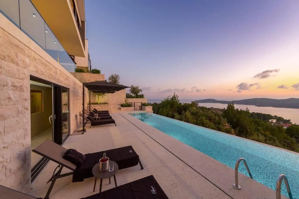 Image 3 of Elena’s Villa