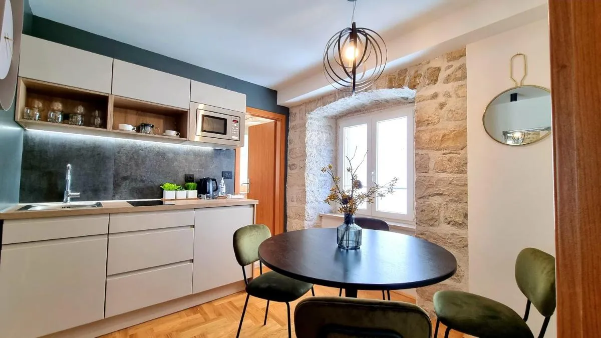 Image 3 of Etal Luxury Apartment
