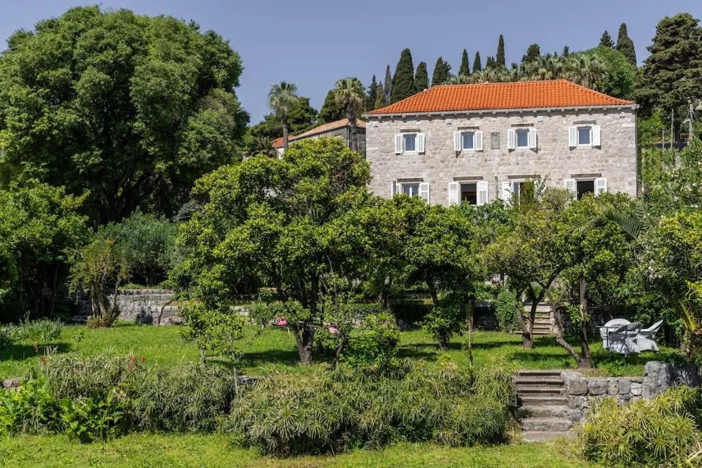 Image 2 of Heritage Villa Baković