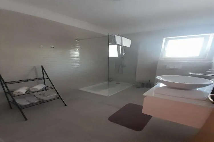 Image 2 of Holiday Home Sea Vision