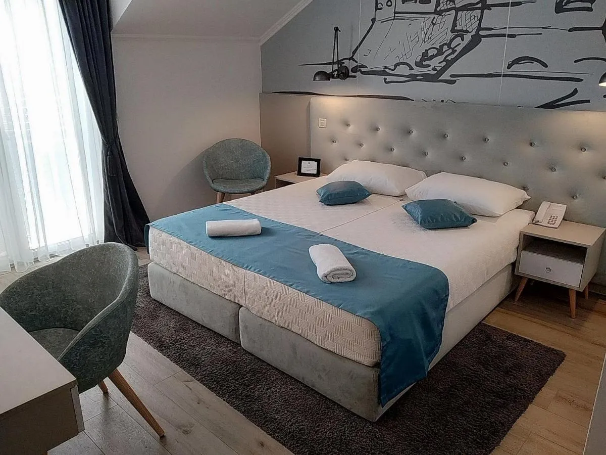 Image 6 of Hotel Perla