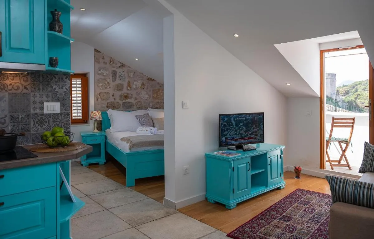 Image 6 of Imperia – Chic! place with balcony