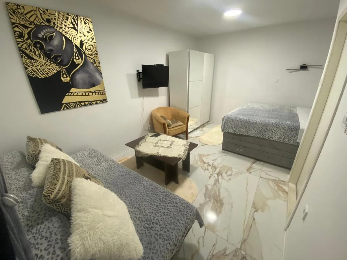 Image 4 of King’s Landing Esma’ house
