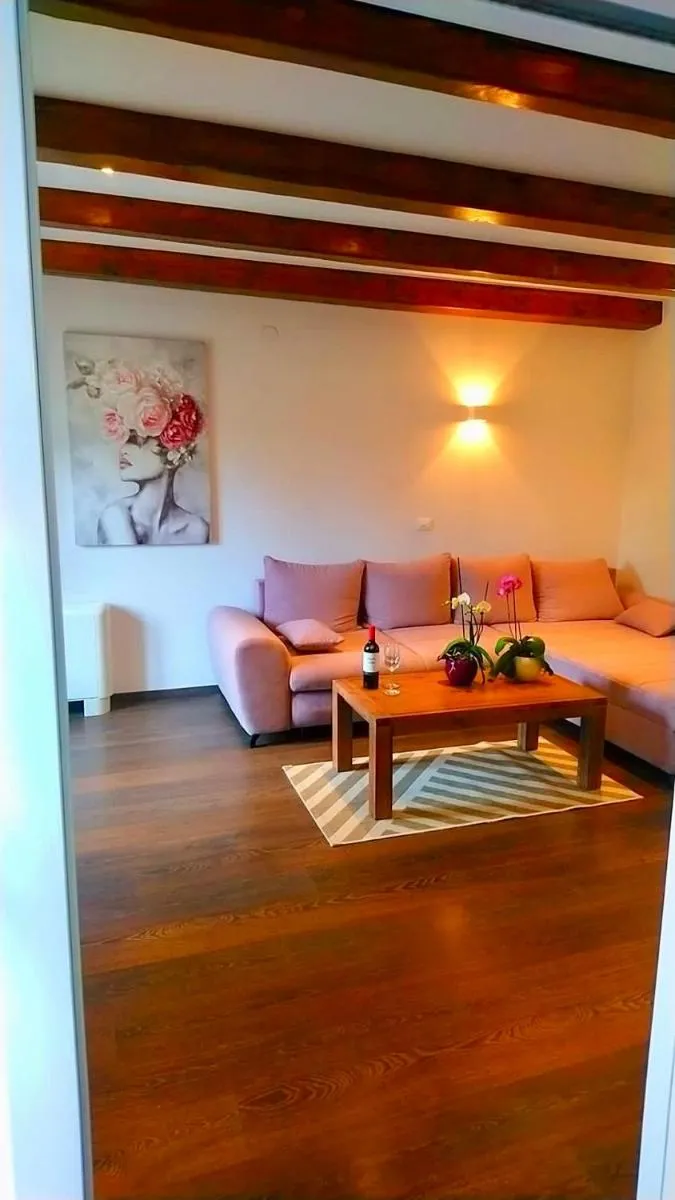 Image 3 of Lili Mar, 2-bedroom apartment with private parking