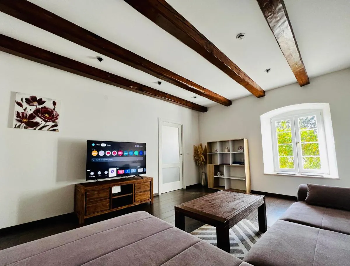 Image 1 of Lili Mar, 2-bedroom apartment with private parking