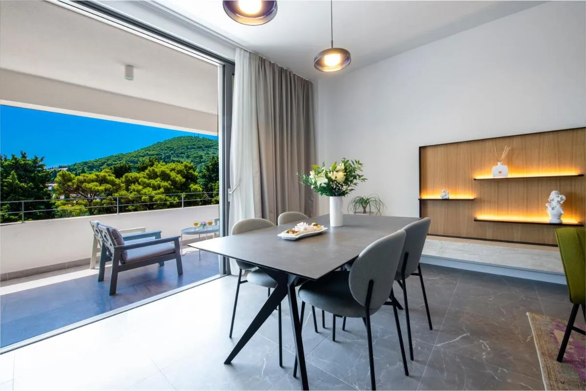 Image 3 of Luxury Apartments Mazza -Leonarda