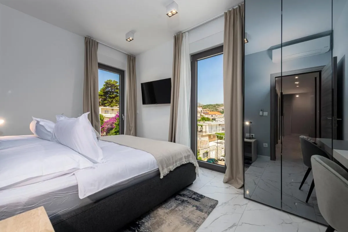 Image 1 of Luxury Apartments Mazza -Marco