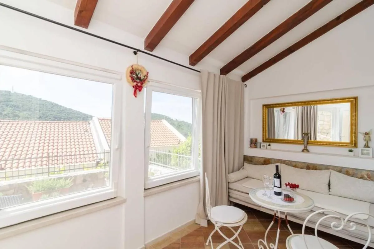 Image 2 of Luxury Sea View Apartments