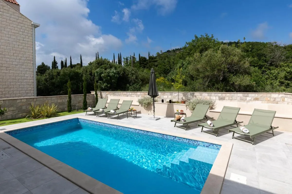Image 3 of Luxury Villa Gina