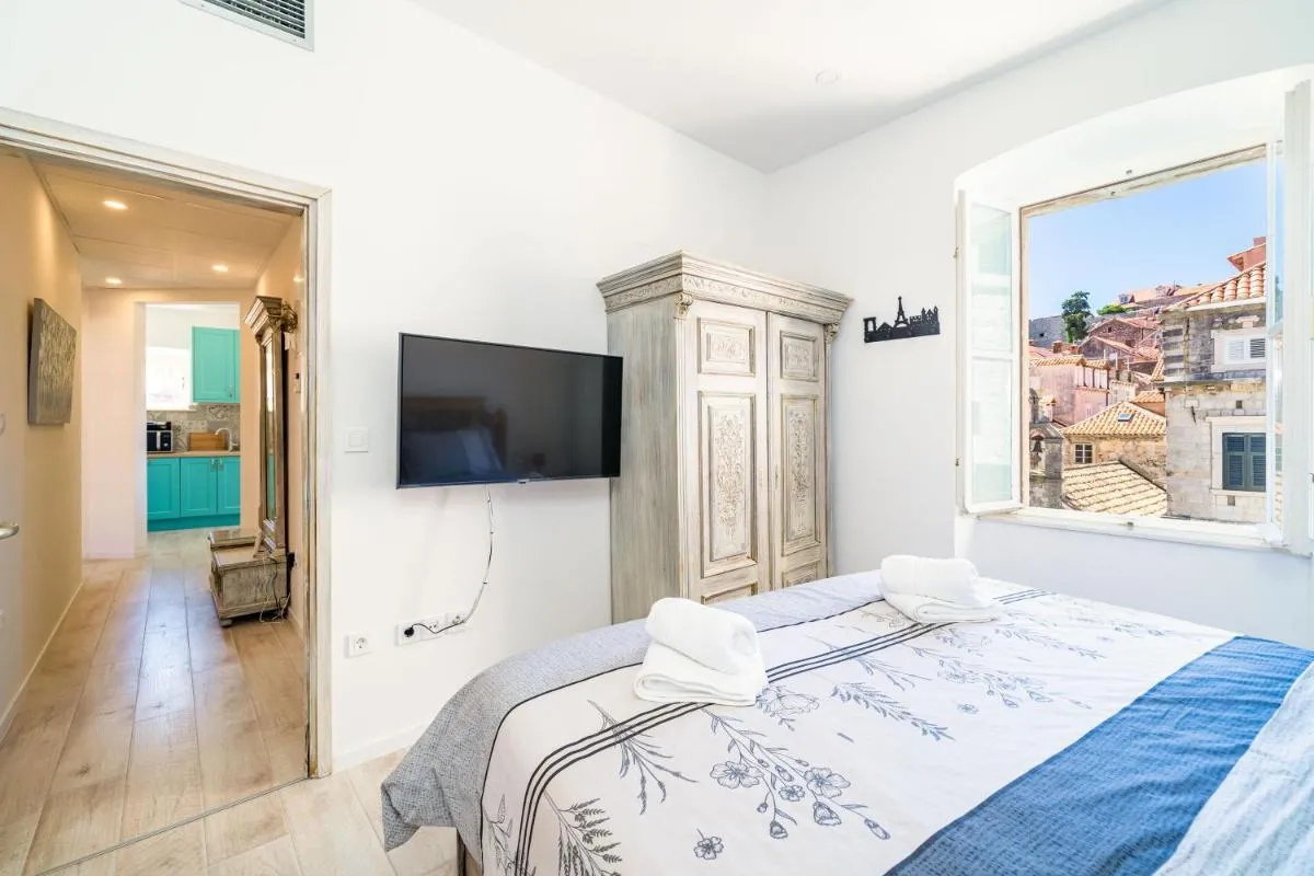 Image 6 of Luxury apartment Petra with terrace and city view
