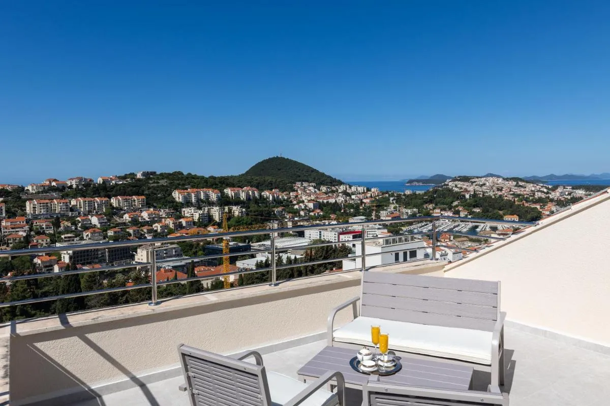 Image 4 of MARLEA sea-view apartments