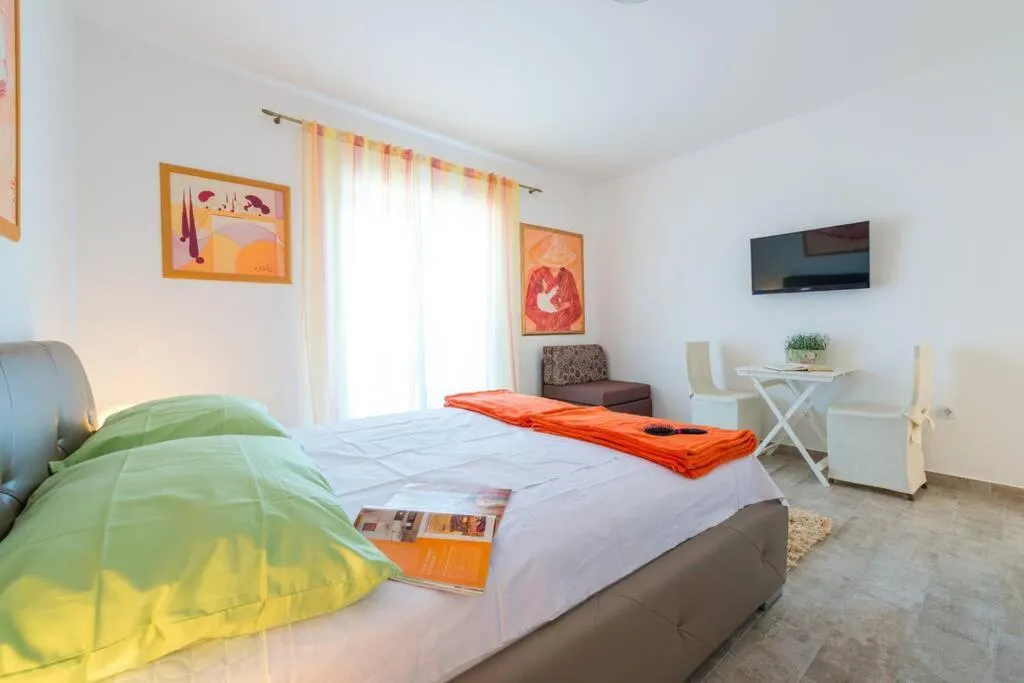 Image 4 of Mihaela & Brigita BayView Studio Apartments