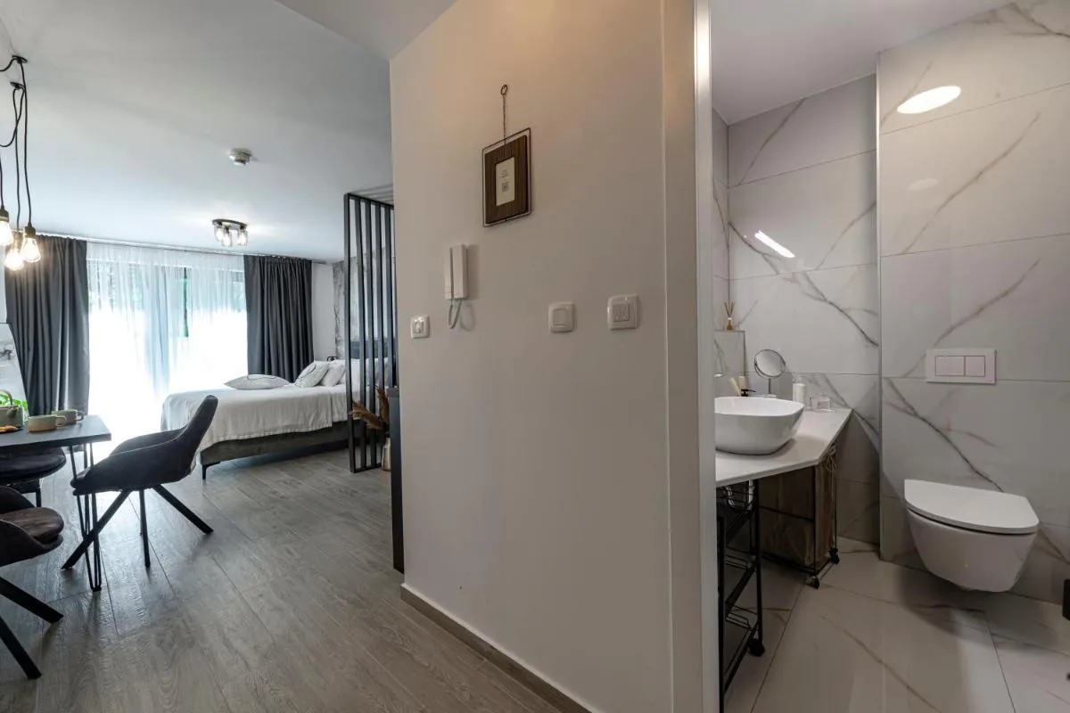 Image 2 of Modern Apartment Lacus