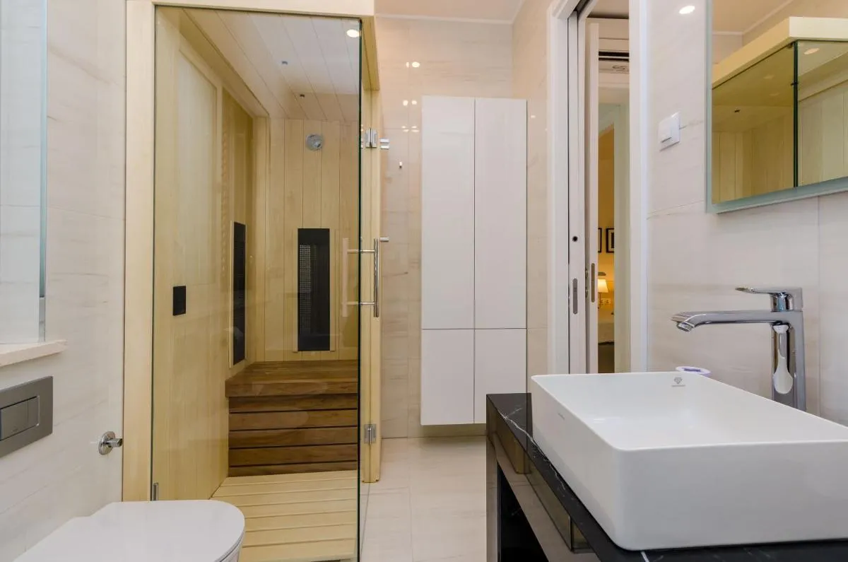 Image 2 of Modern Luxury Villa with Swimming Pool – Bayside View