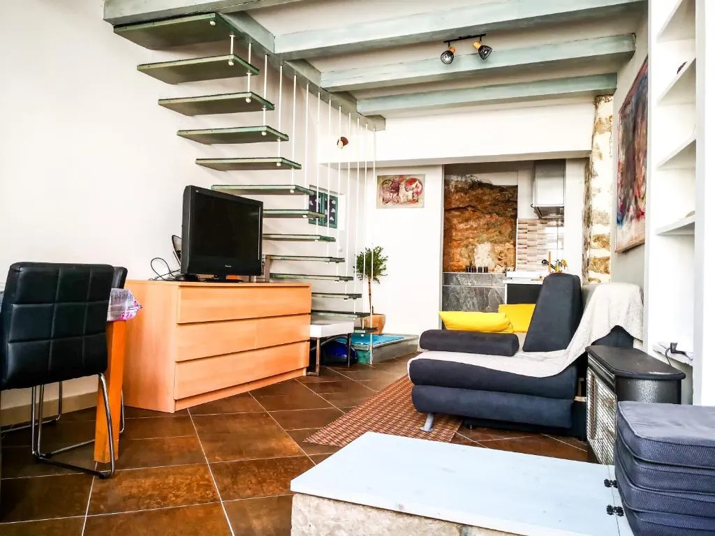 Image of Munroe Apartment