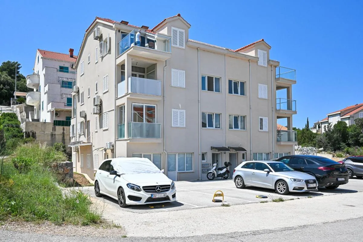 Image 5 of NEW Modern Studio Apartment Nina