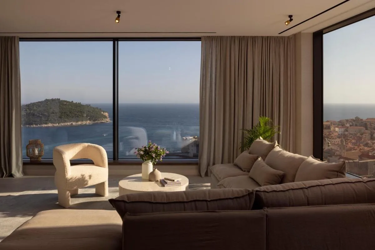 Image 4 of New Breathtaking view apartment Ragusea