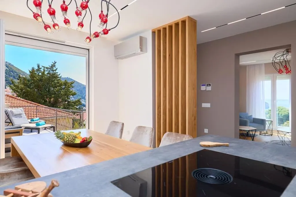 Image 4 of New & Stunning Views in Luxury 5* Divona Apartment