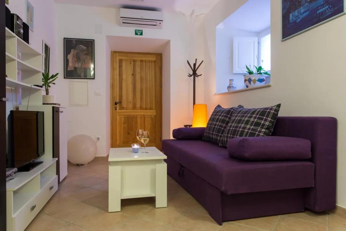 Image 3 of Nila’s Place