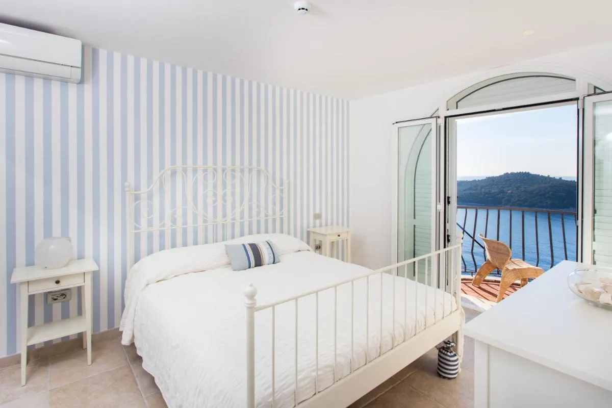 Image 1 of OCEAN APARTMENT by DuHomes
