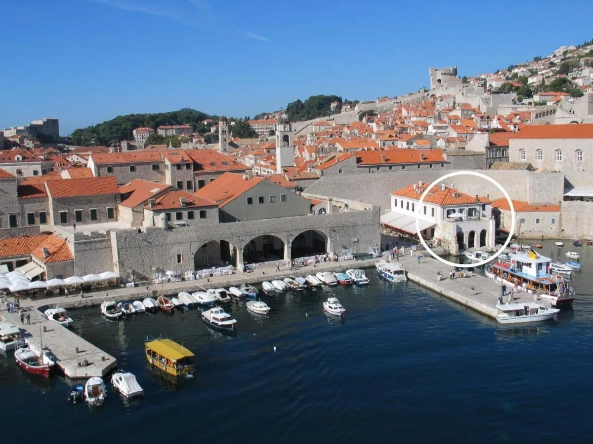 Image 4 of Old Town Port Apartments