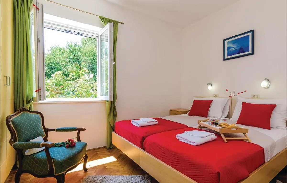 Image 2 of One-Bedroom Apartment Bosanka 08
