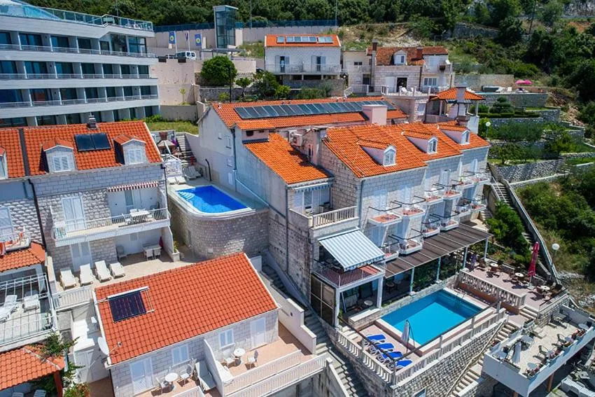 Image 2 of Paradis Apartments